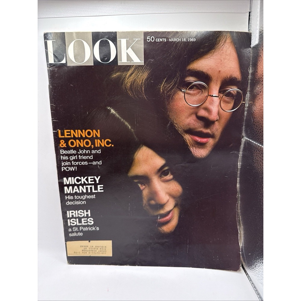 The Beatles (John & Yoko) original 1969 Look magazine issue in ex cond USA